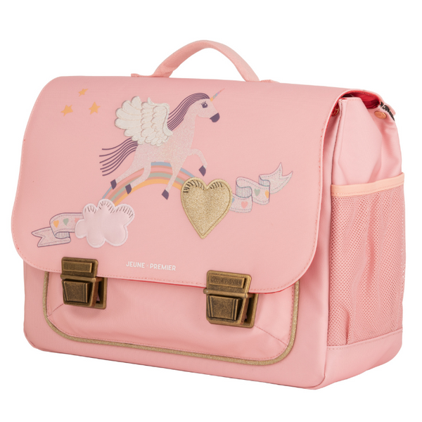 Trendy schoolbag for children from 6 to 8 years. The bags were inspired by the leather school bags from the old days but with all the modern functionalities that make them timeless classics.