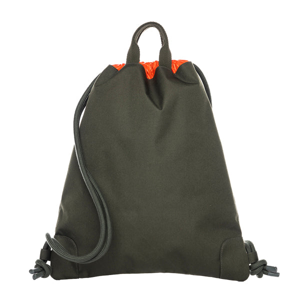 City Bag Camp Life. Trendy bag for school and leisure for all ages. This bag is a true chameleon: wear it as a tote when you hit the city, a fashionable backpack or as a water repellent gym bag.