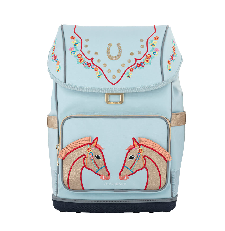 Discover the Jeune Premier Ergomaxx, the most ergonomic, durable and beautiful backpack in the world for girls aged 6 to 10. Horse girls will love the baby blue Cavalerie Florale design.